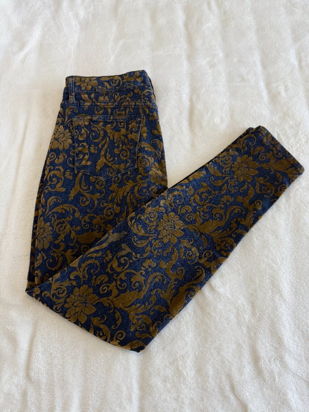 Cookie Johnson Joy Legging Jeans Women's 28 Blue Gold Baroque Floral Print